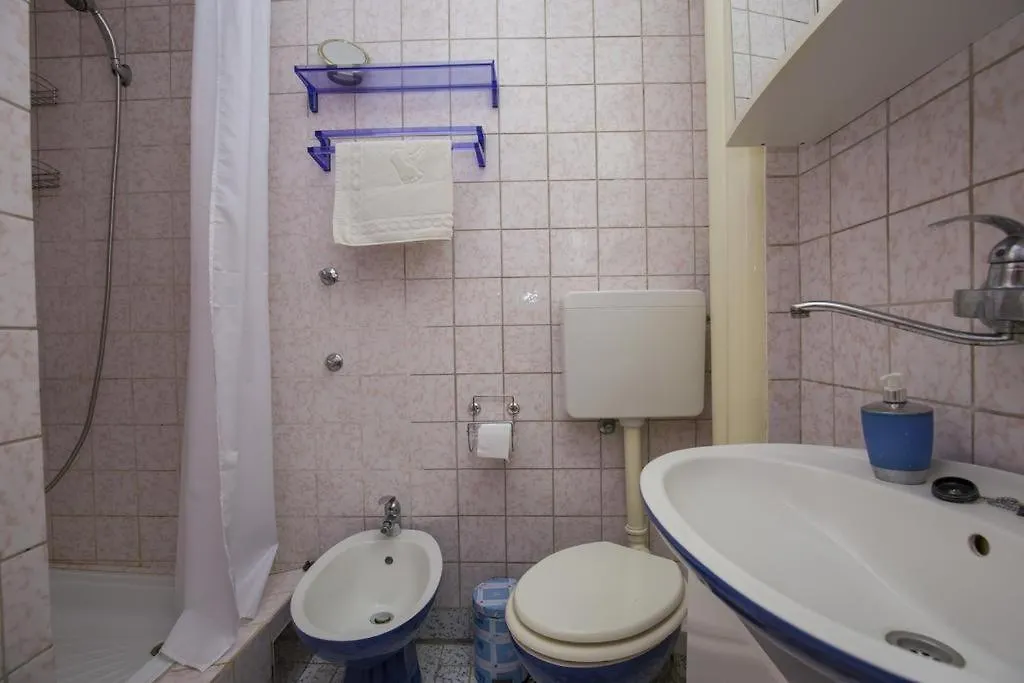 Apartman Laurus Malinska 0*,  Kroatien